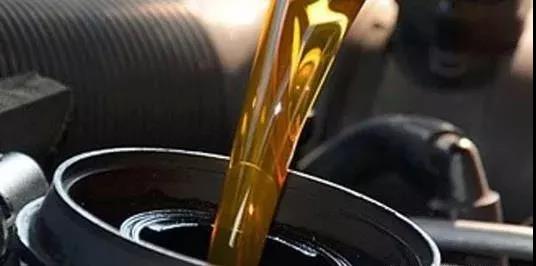 機油種類百科大全，不再傻傻分不清！